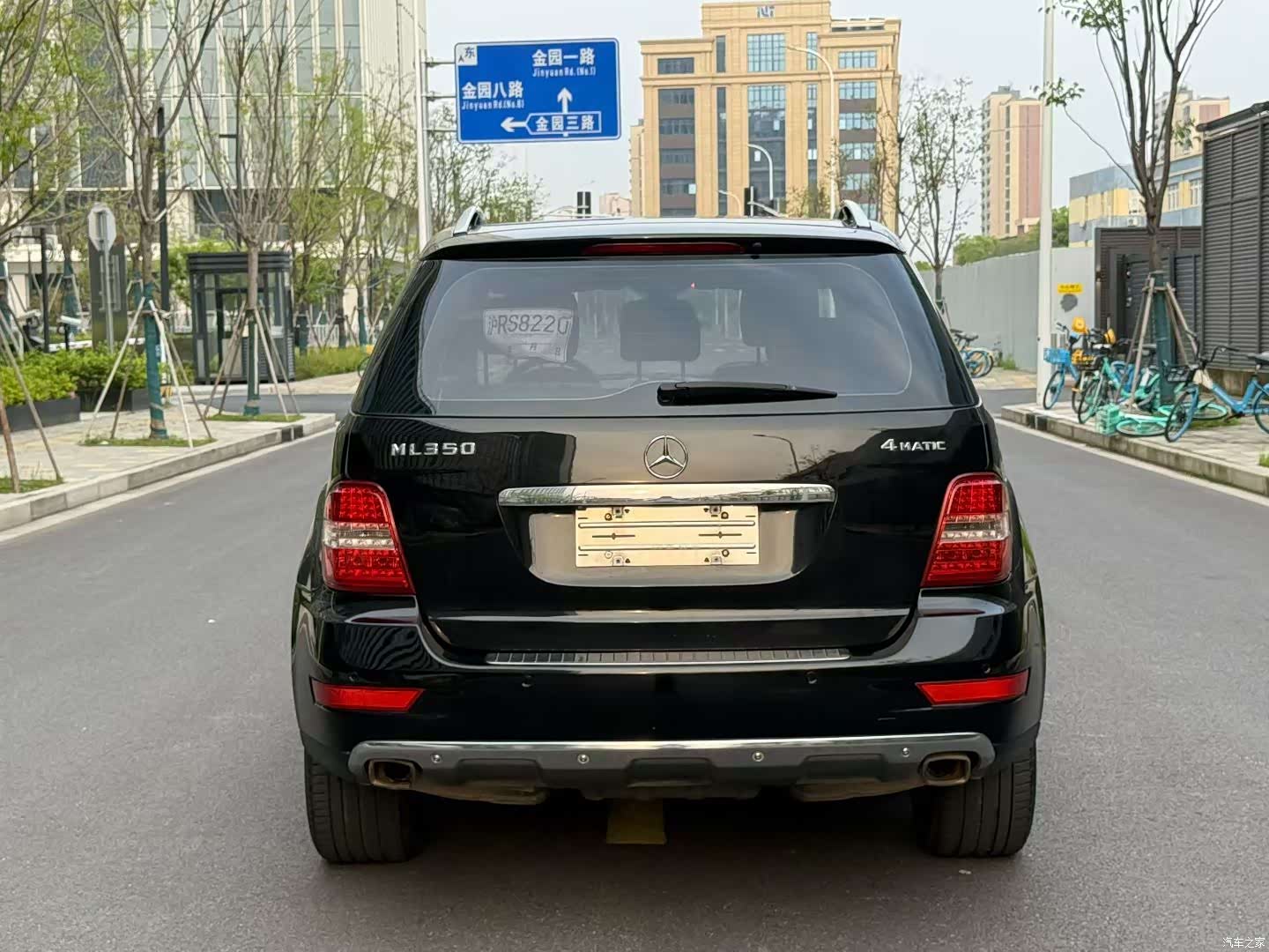 Mercedes-Benz M-Class, 2011 8