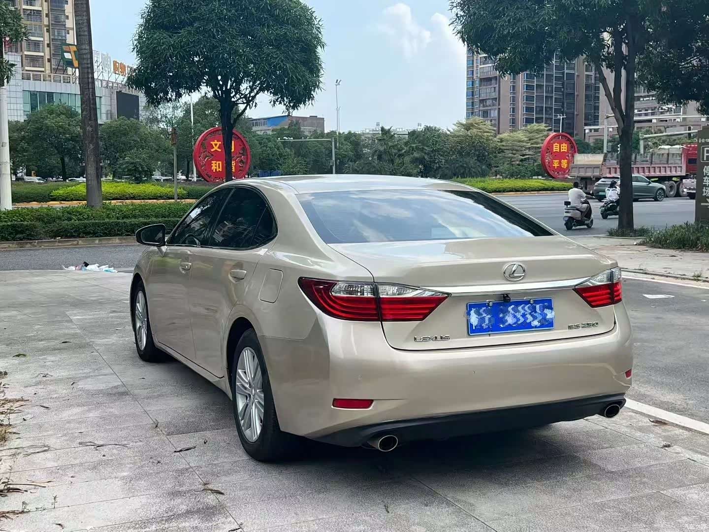 Lexus ES, 2013 все фото