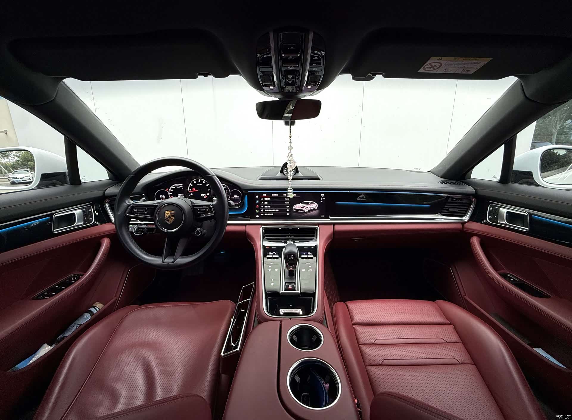 Porsche Panamera, 2022 10