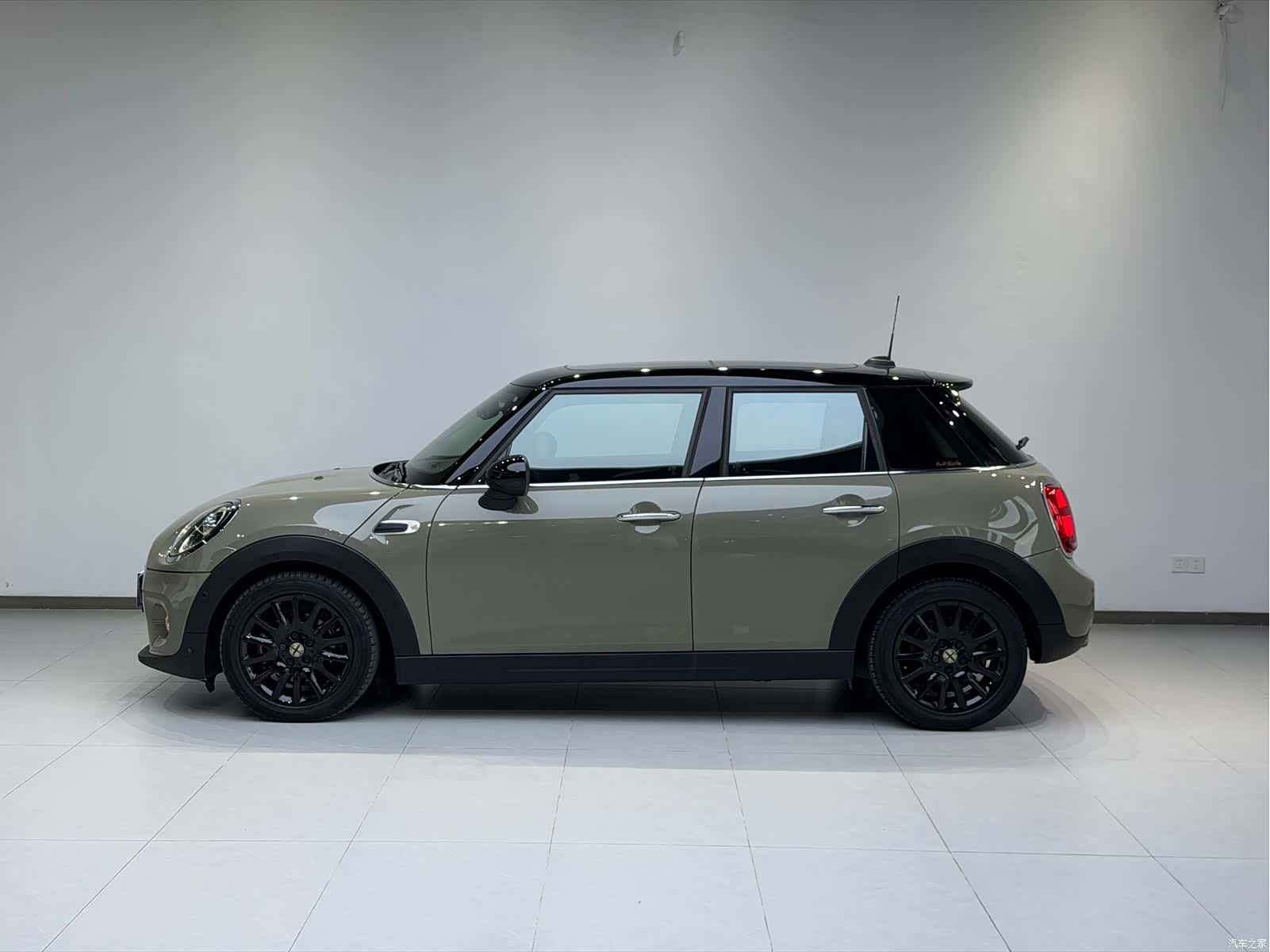 Mini Cooper, 2019 все фото