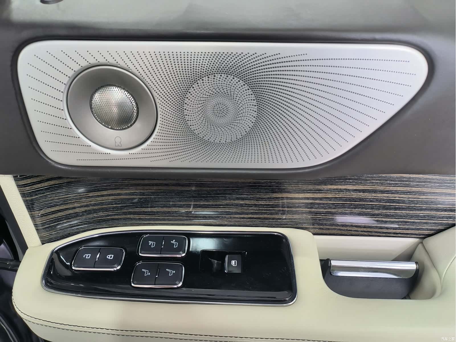 Lincoln Navigator, 2019 8