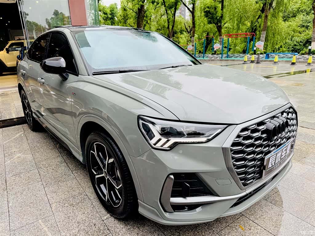 Audi Q3, 2024 4