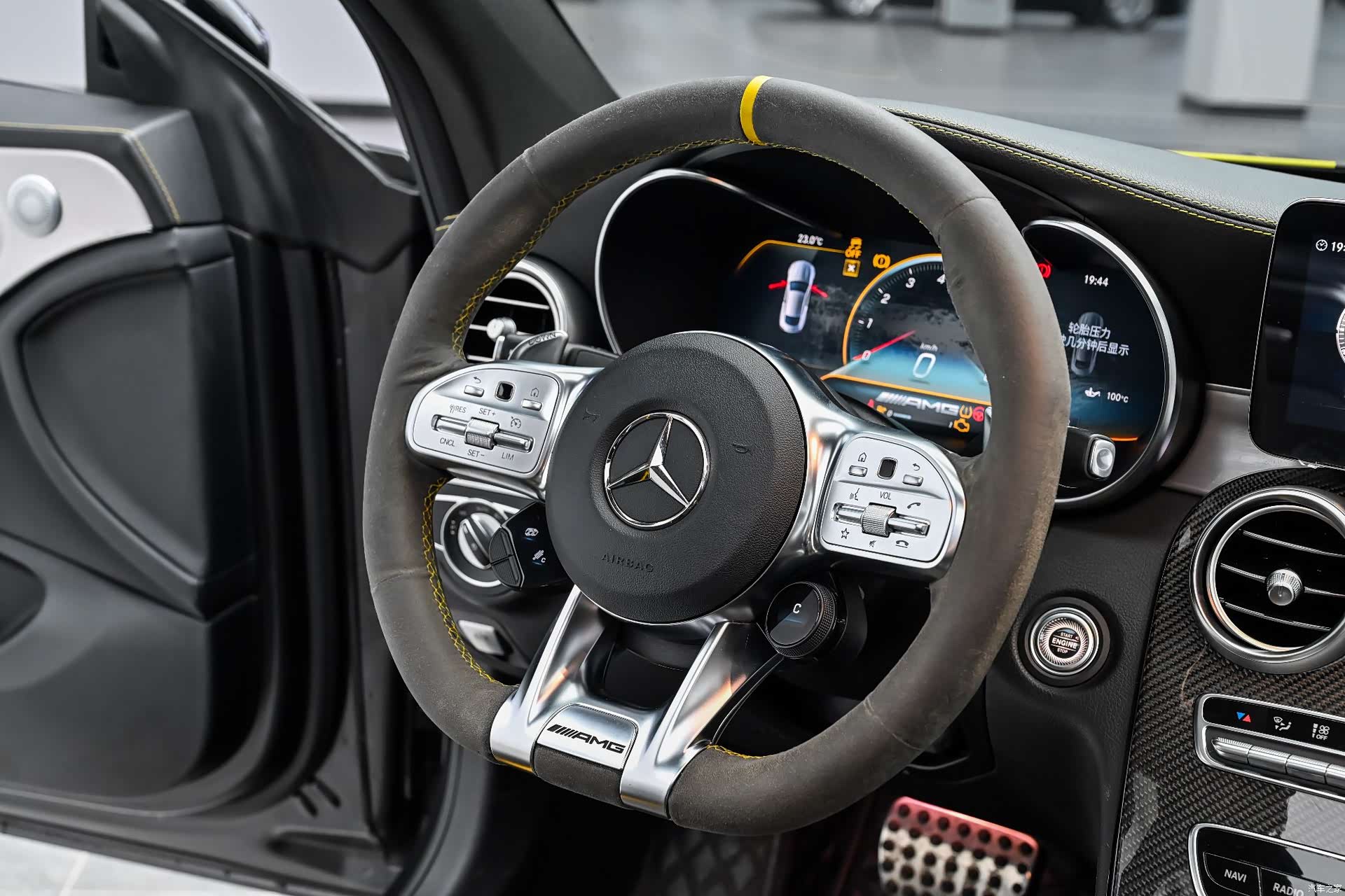 Mercedes-Benz C-Class, 2021 11
