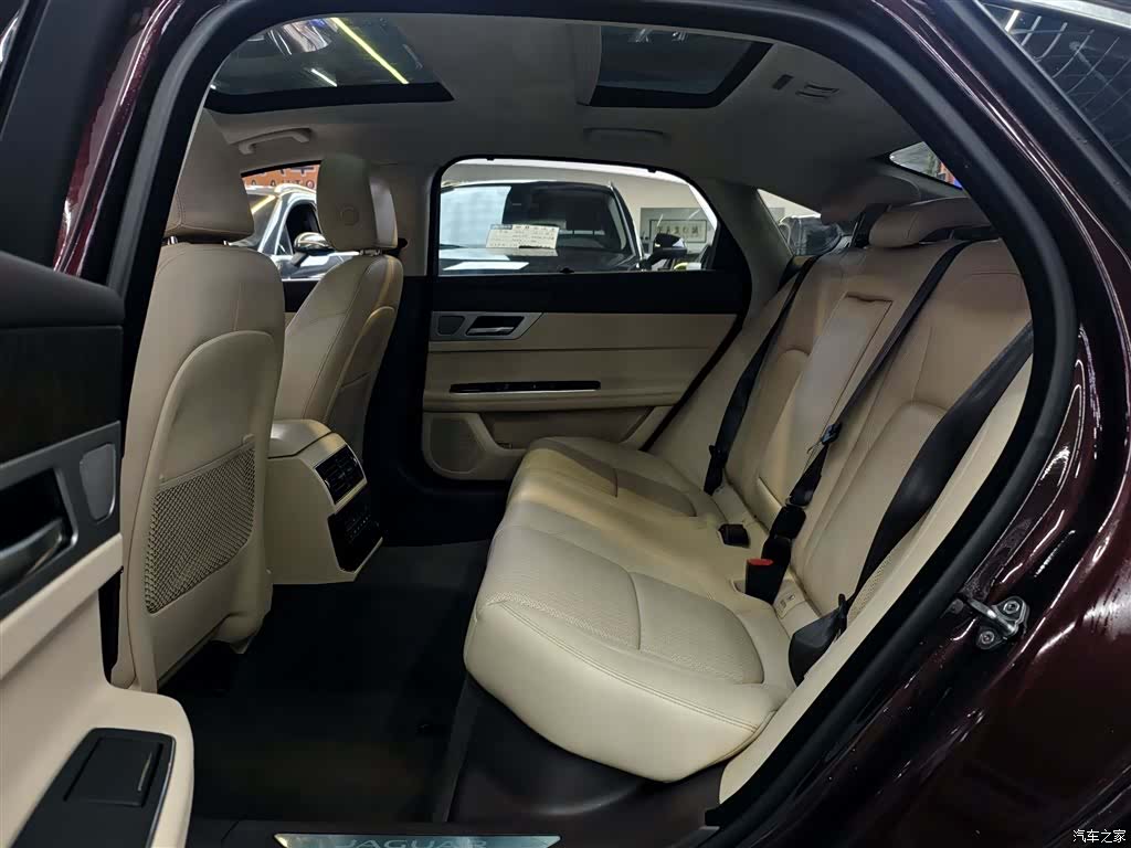 Land Rover XFL, 2018 19