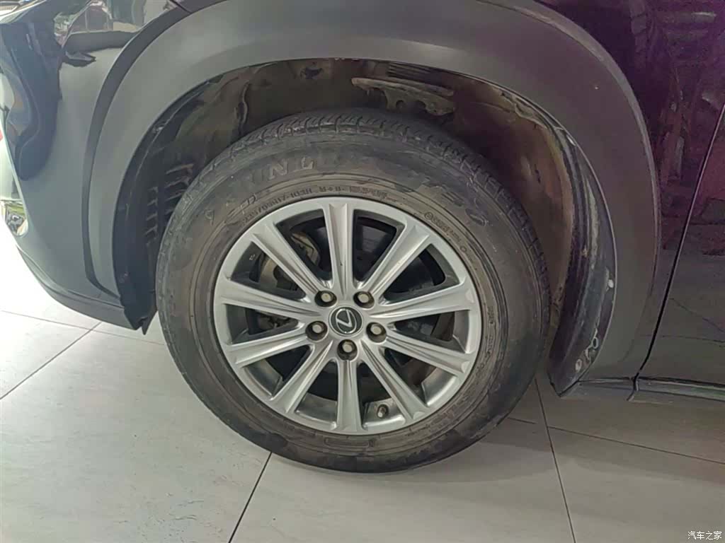 Lexus NX, 2018 23