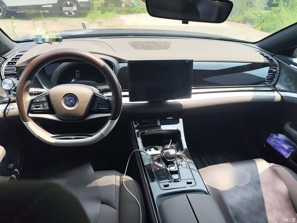 BYD Han, 2024 10