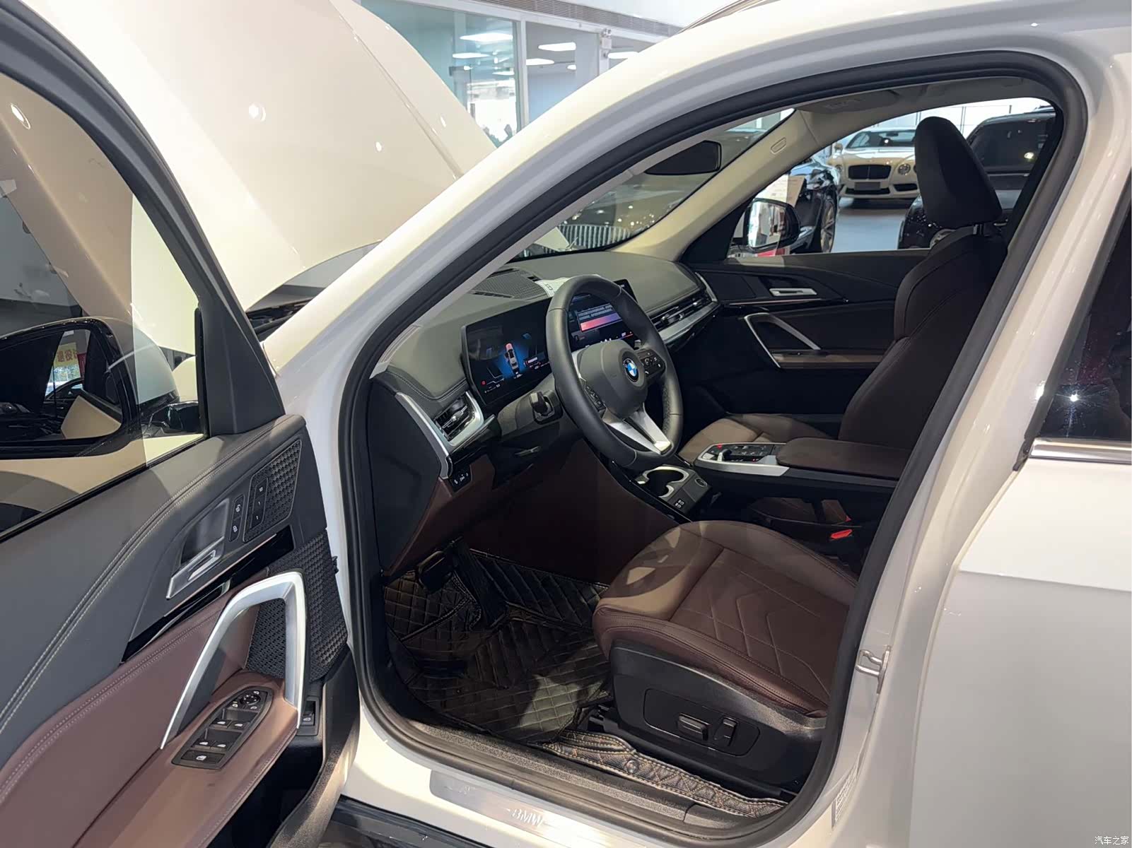 BMW X1, 2023 7