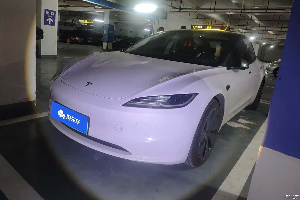 Tesla Model 3, 2024 1