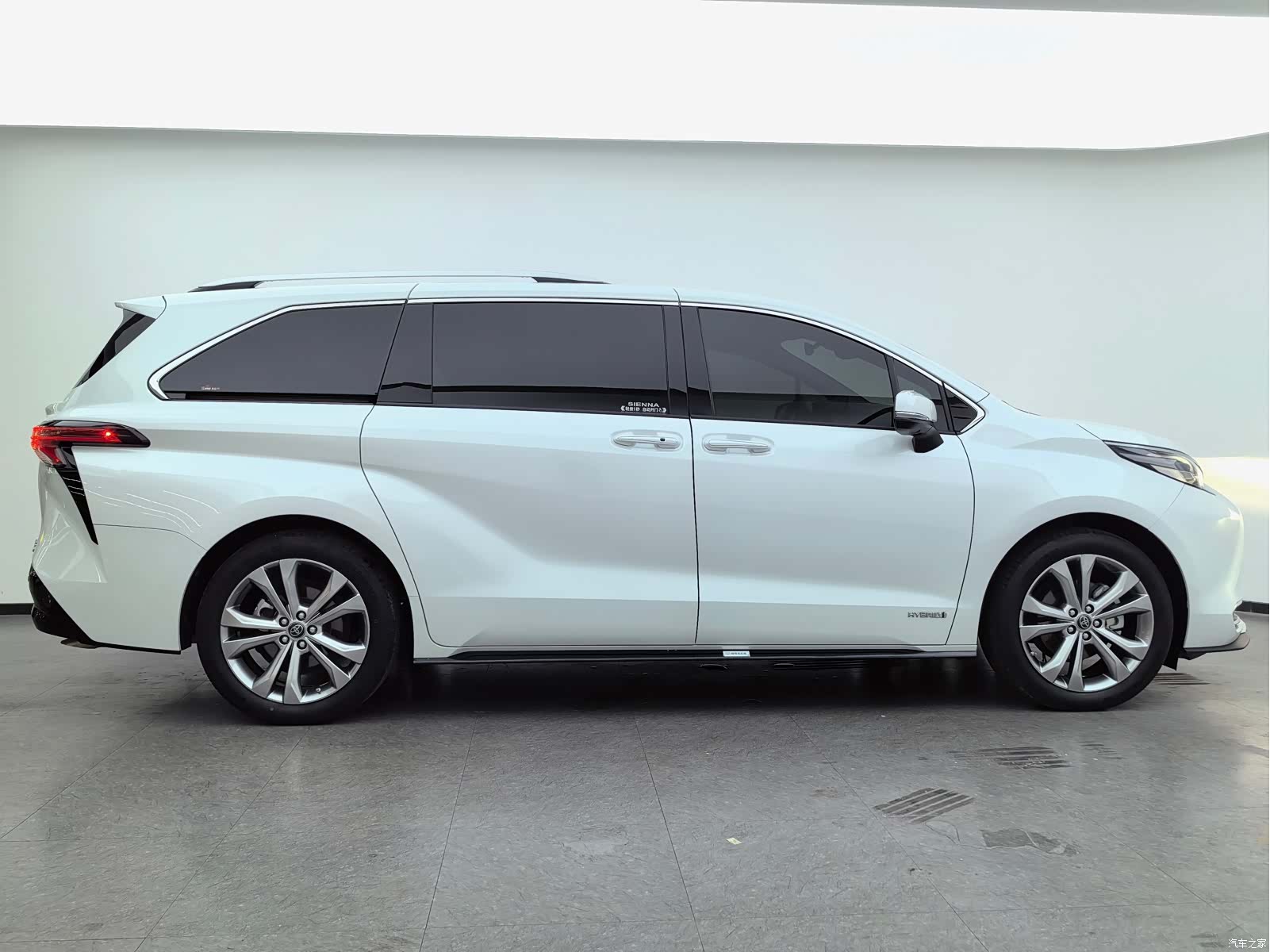 Toyota Sienna, 2024 12