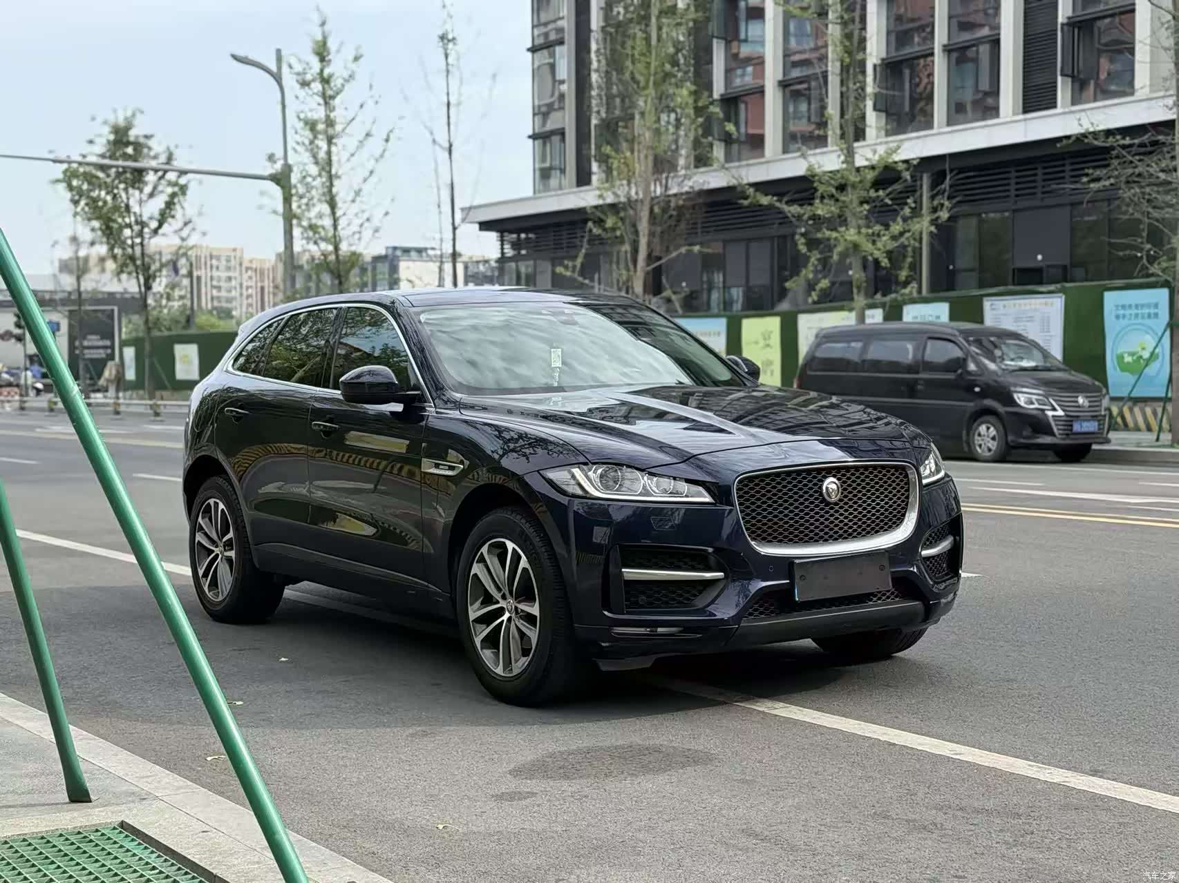 Jaguar F-PACE, 2016 3