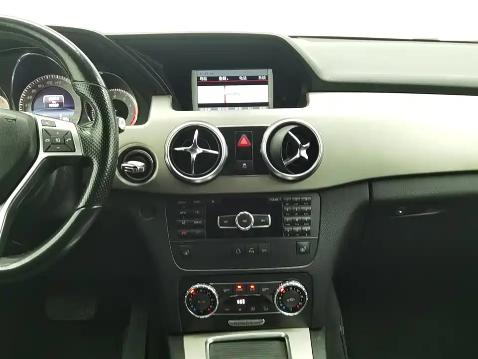 Mercedes-Benz GLK class