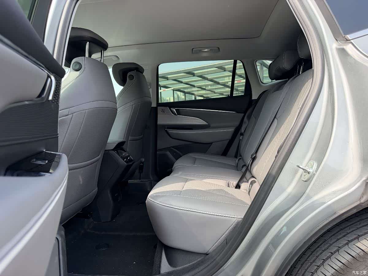 Buick E5, 2025 11