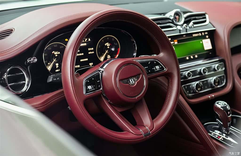 Bentley Bentayga, 2020 21