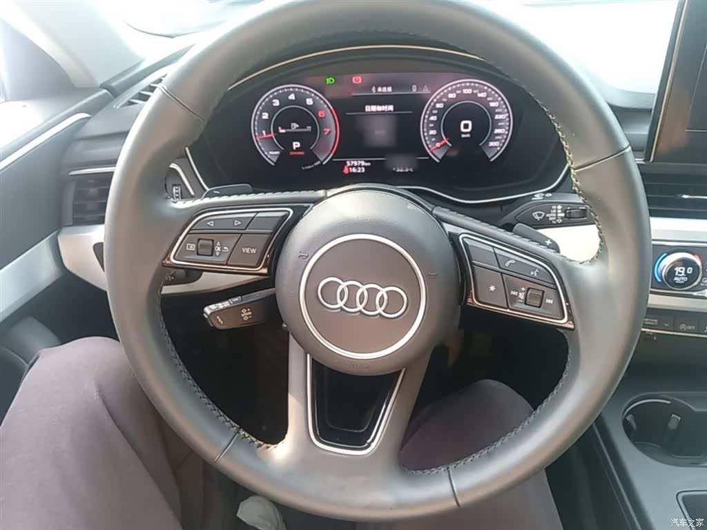 Audi A4L, 2020 11