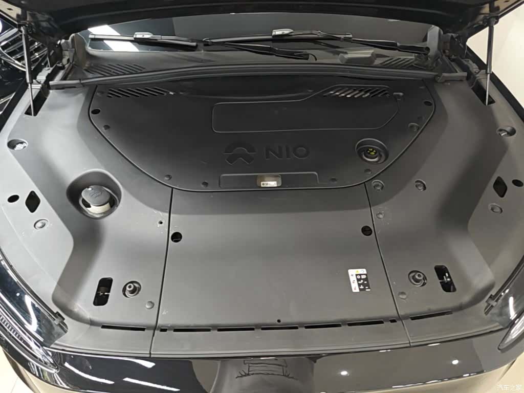 NIO ES8, 2024 20