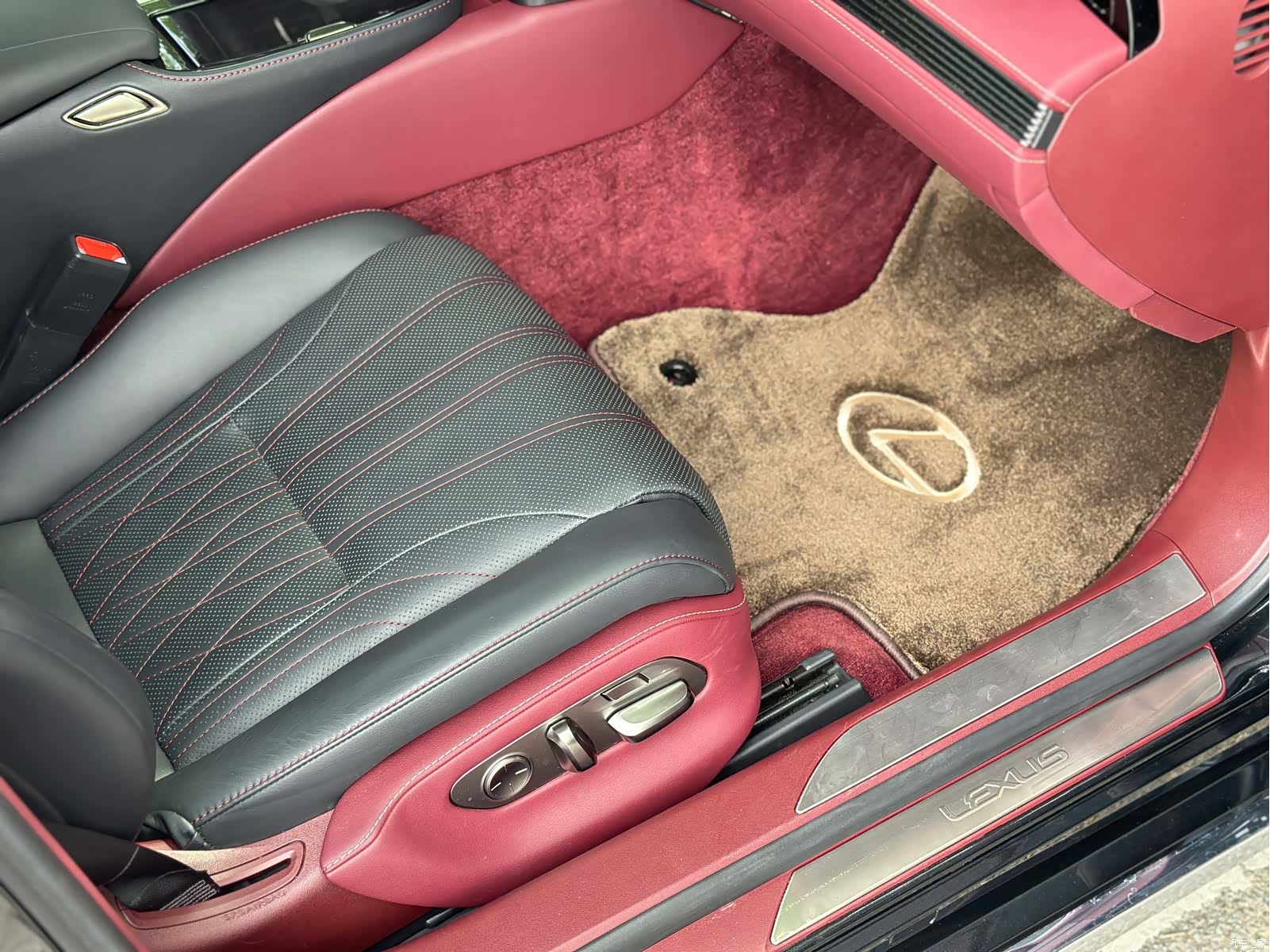 Lexus LS, 2021 54