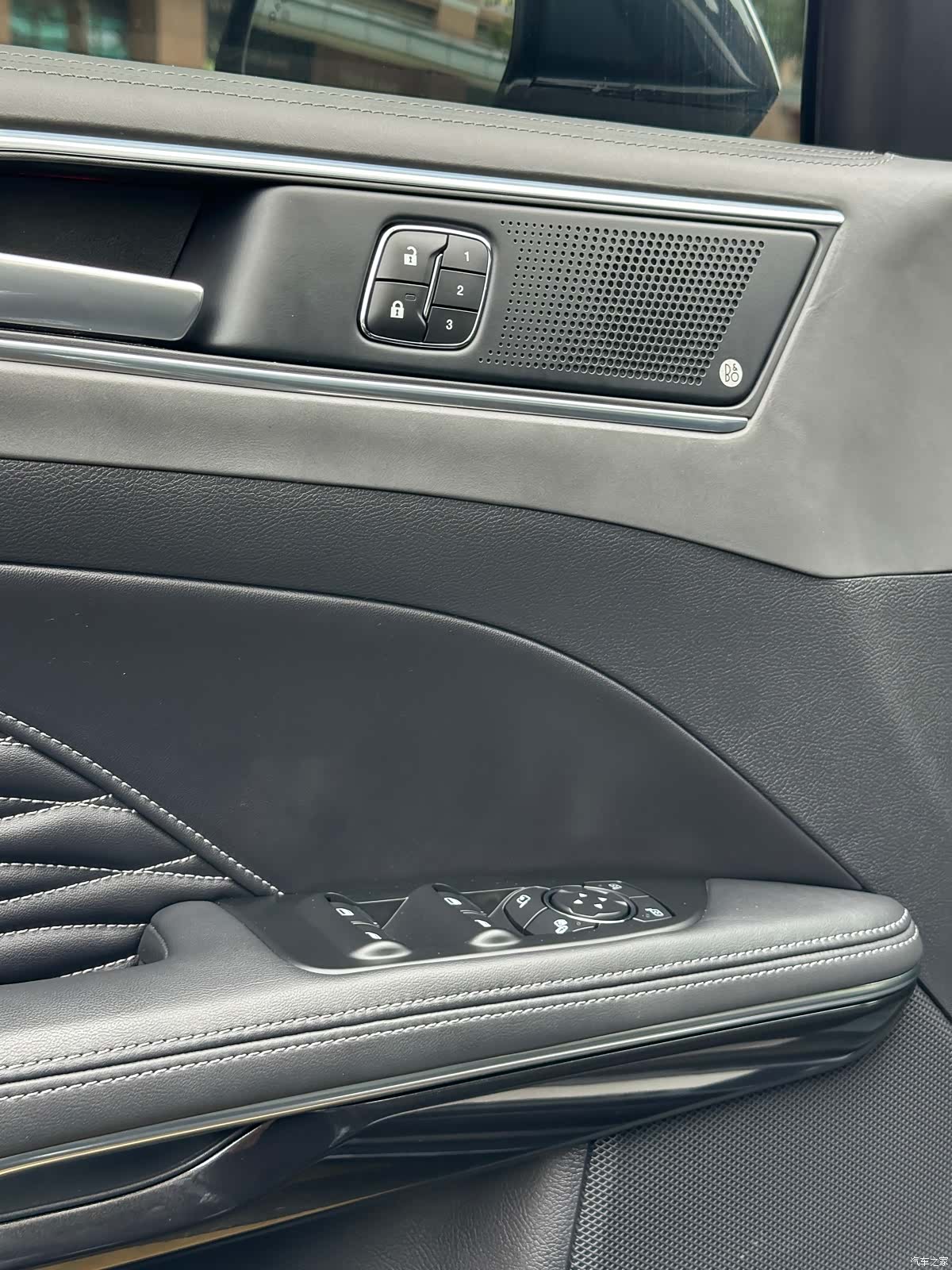 Ford Taurus, 2021 25