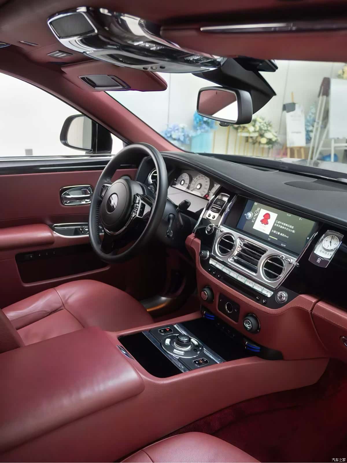 Rolls-Royce Ghost, 2014 6