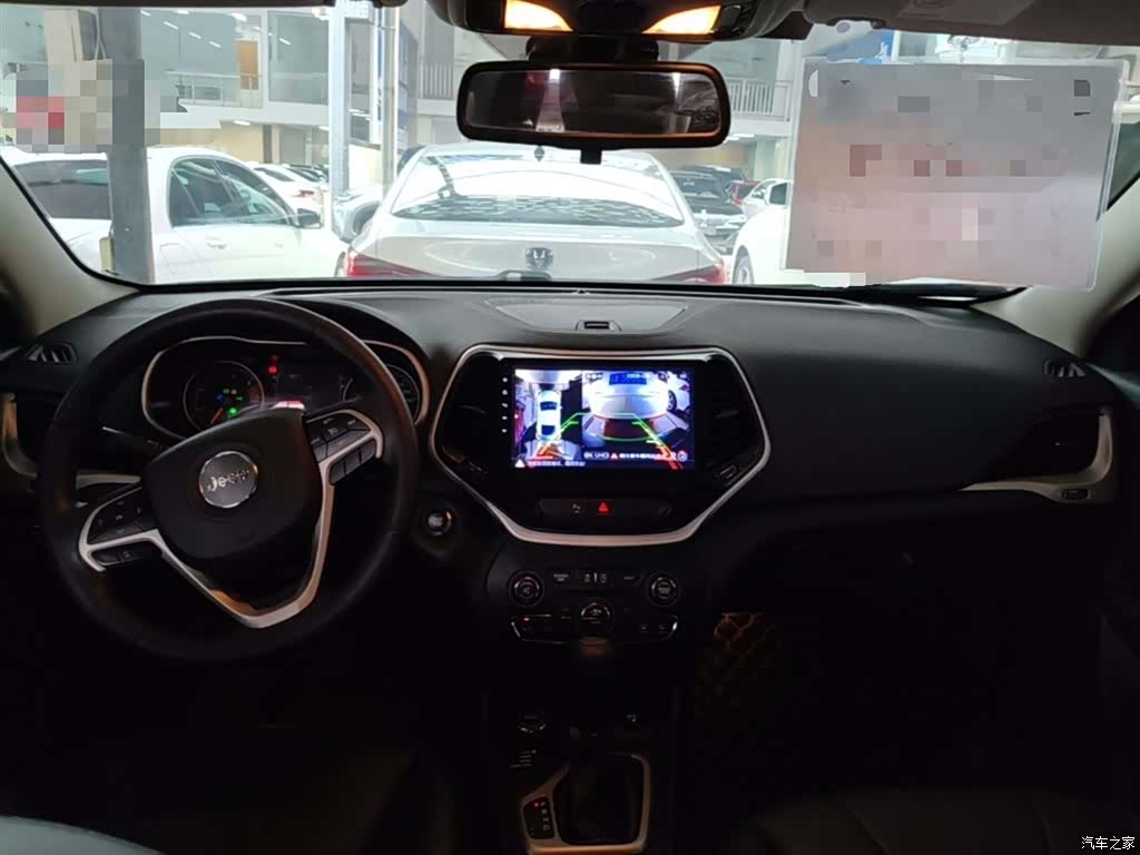 Jeep Cherokee, 2018 10