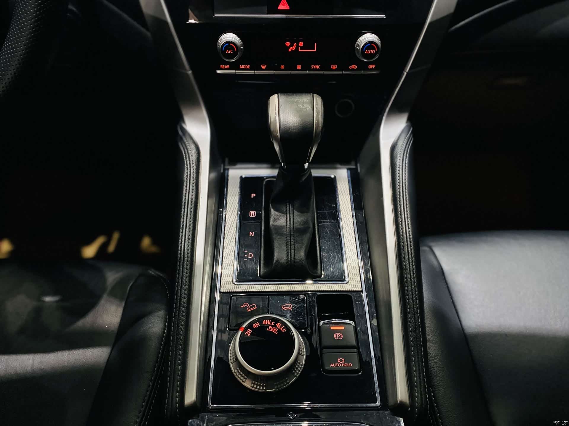 Mitsubishi Pajero, 2020 6