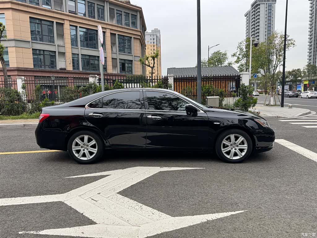 Lexus ES, 2009 7