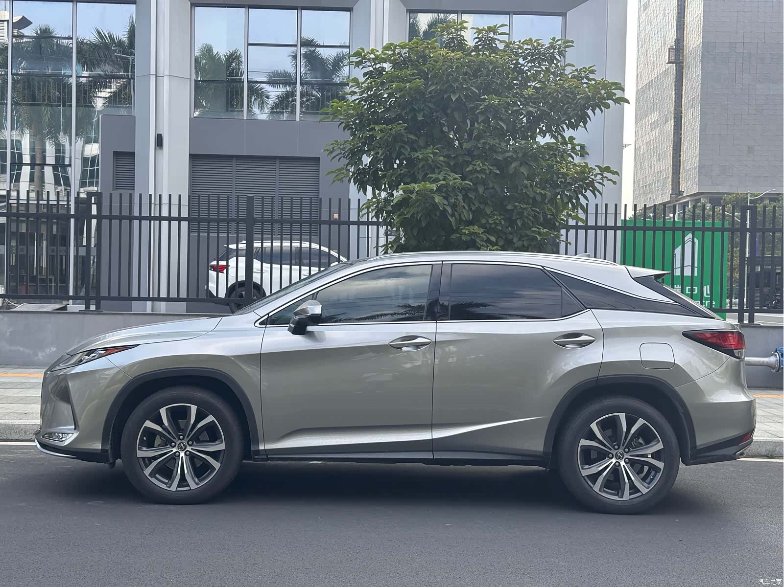 Lexus RX, 2020 2
