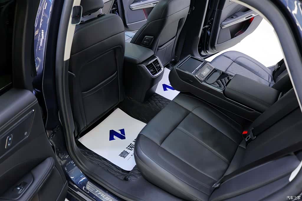 Ford Taurus, 2022 31