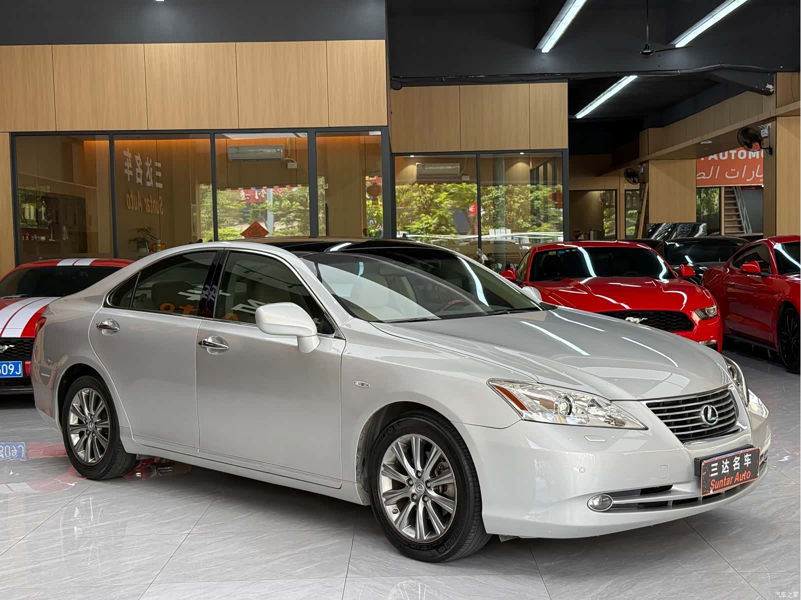 Lexus ES, 2009 3