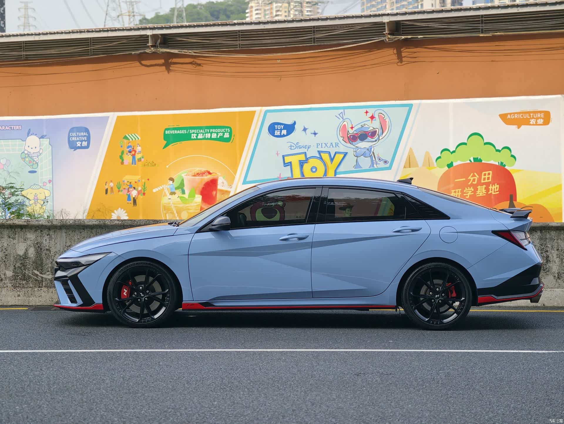 Hyundai Elantra, 2024 3