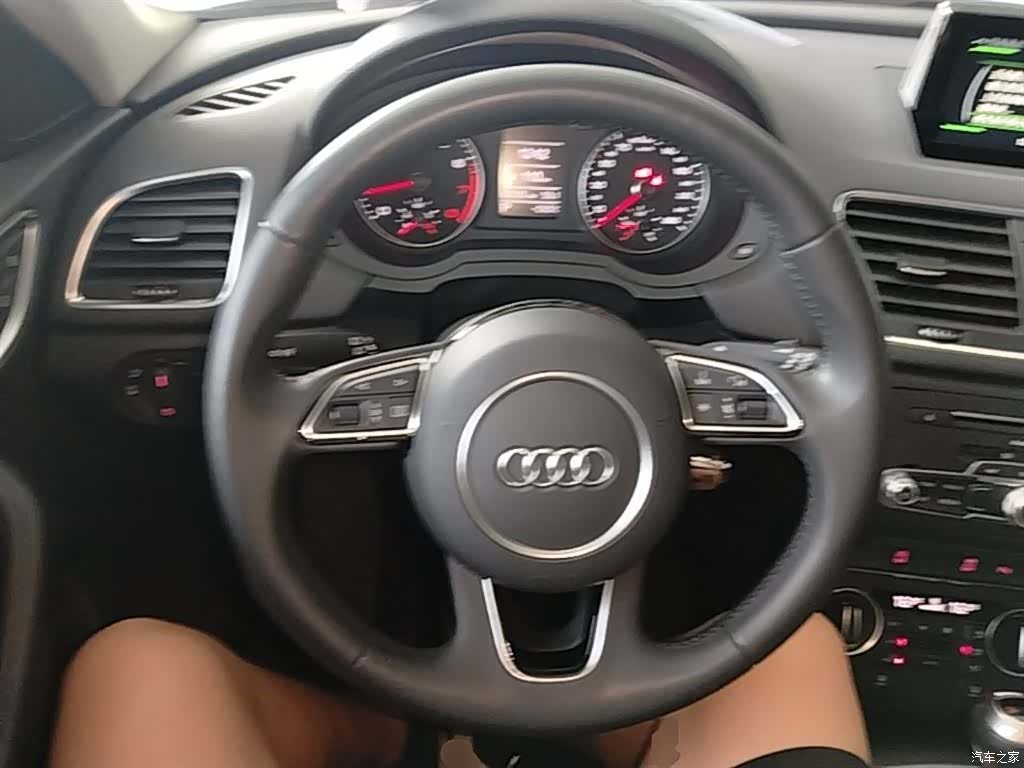 Audi Q3, 2019 11