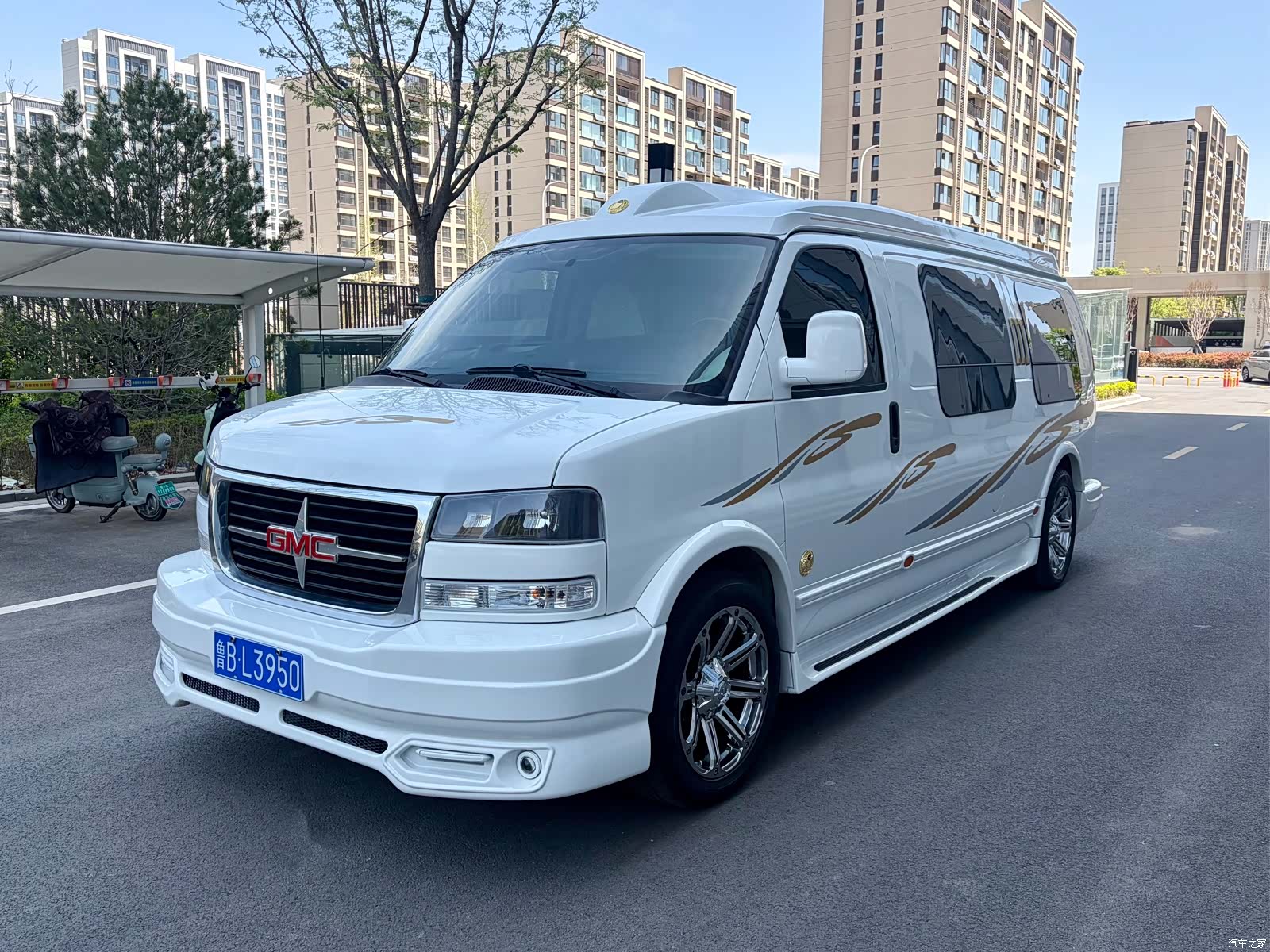 GMC SAVANA, 2012 3