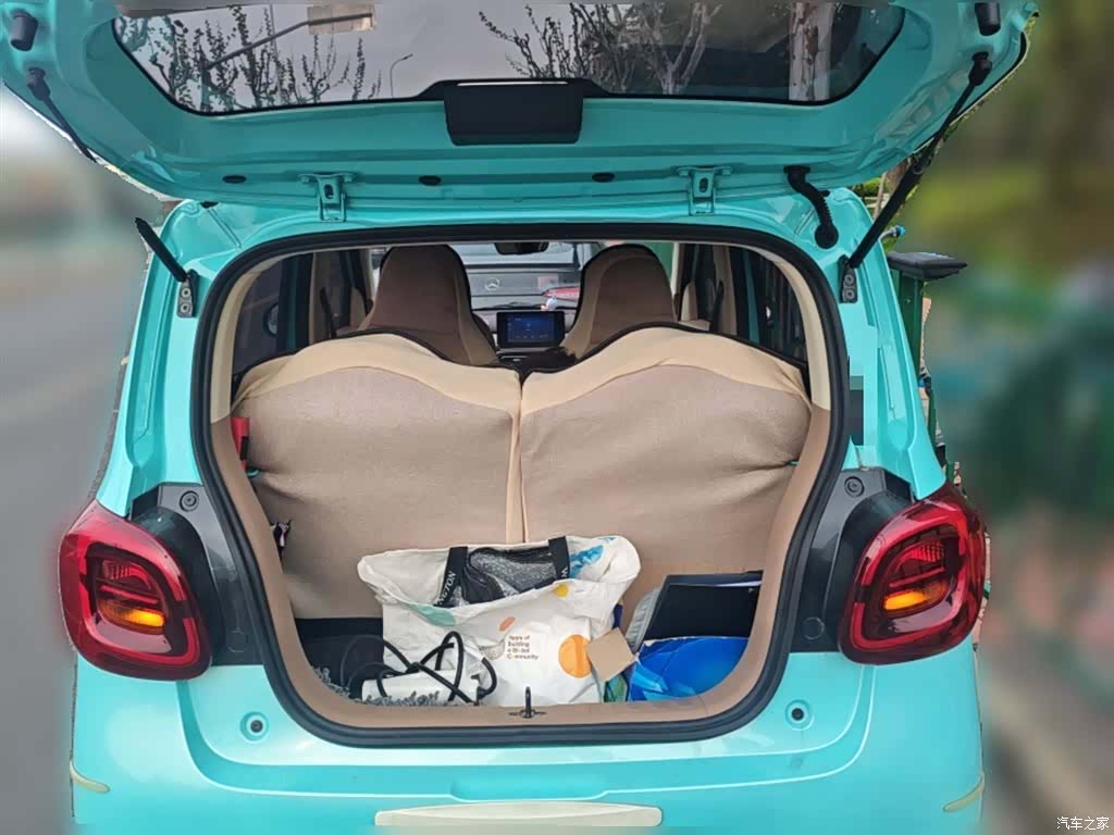 Wuling MINIEV, 2024 10