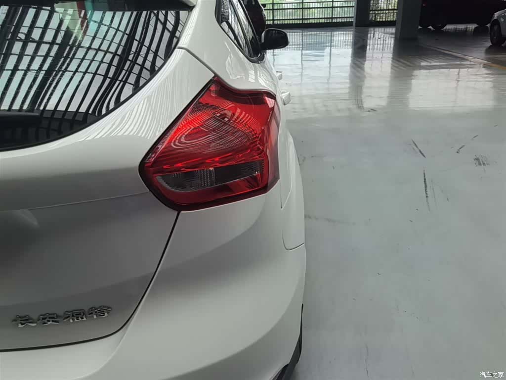 Ford Focus, 2016 8