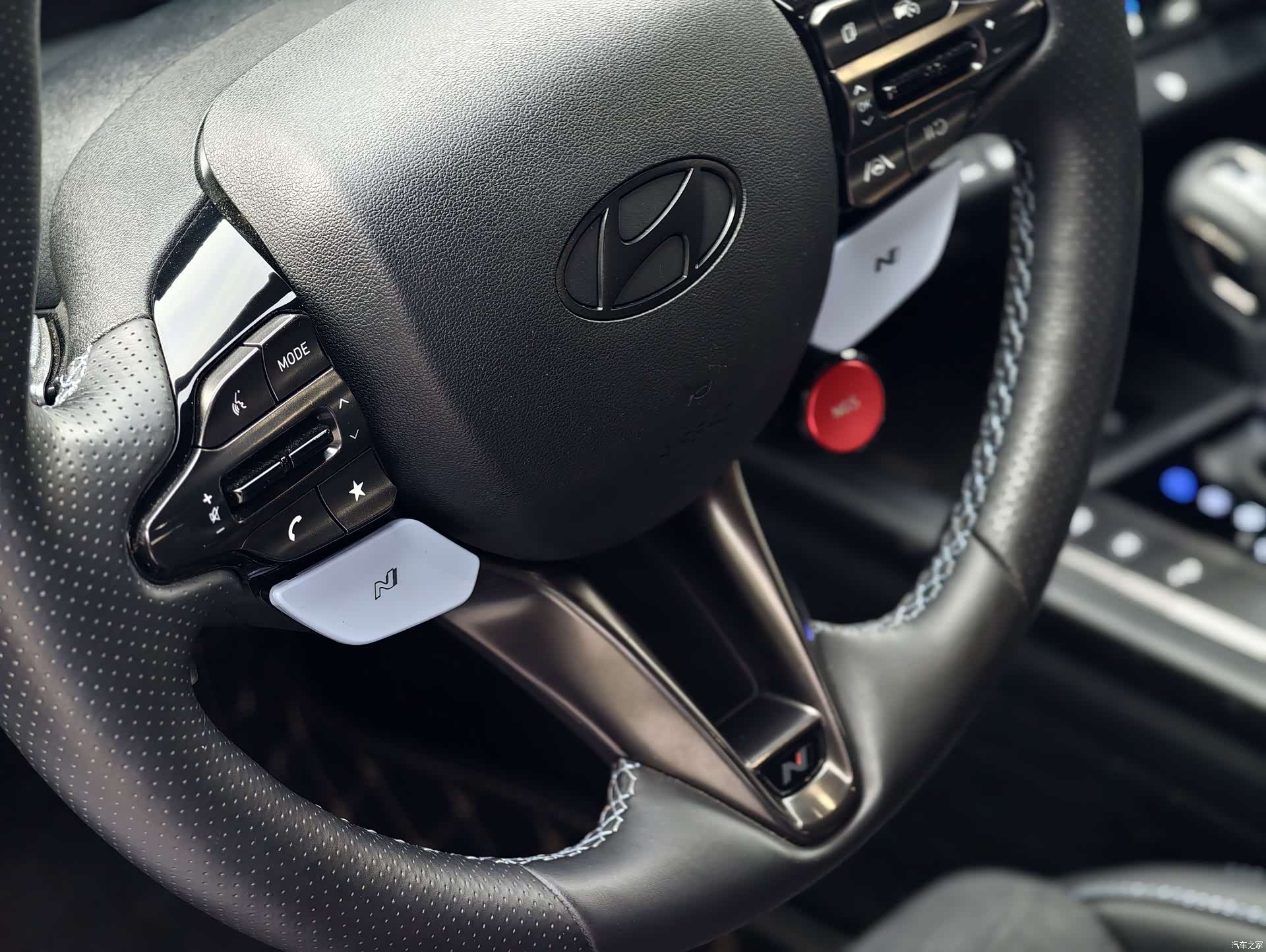 Hyundai Elantra, 2024 11