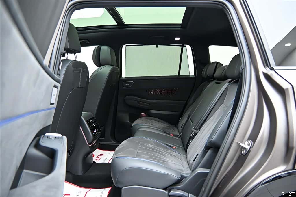 Volkswagen Teramont, 2025 12