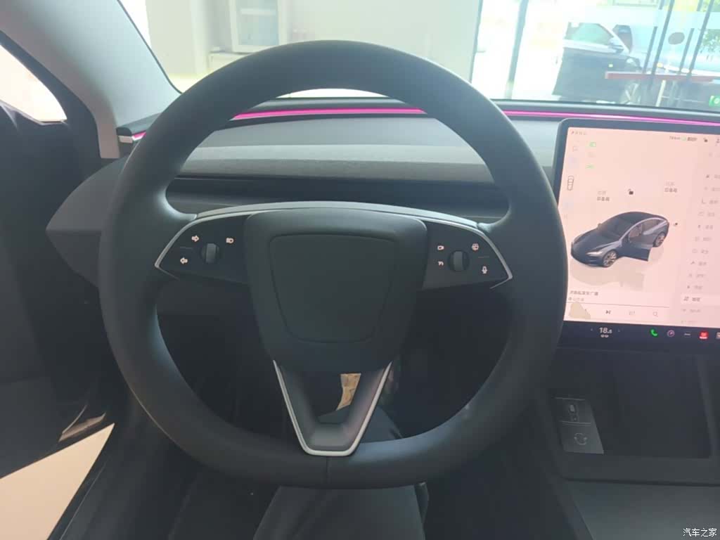 Tesla Model 3, 2024 7