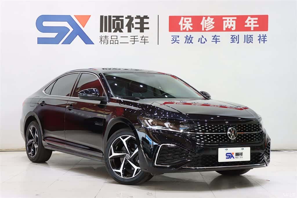 Volkswagen Passat, 2025 3