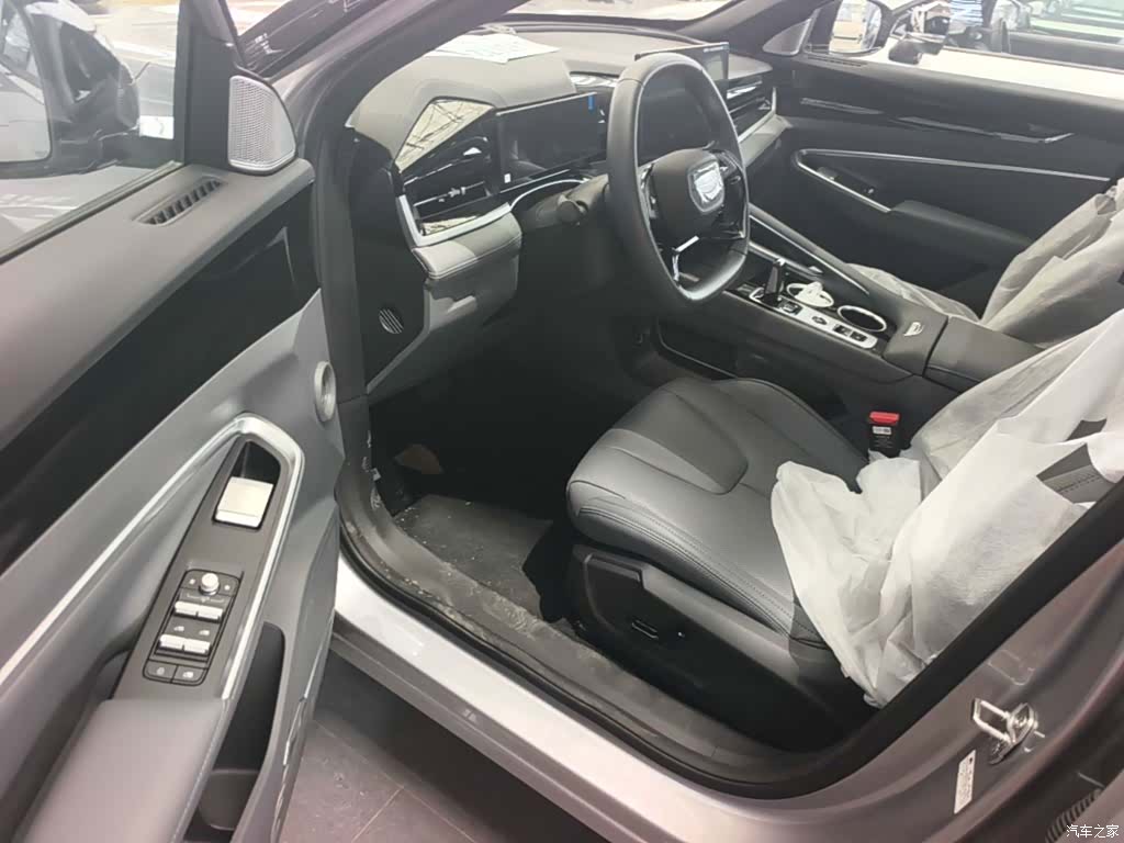 Geely Boyue, 2026 16