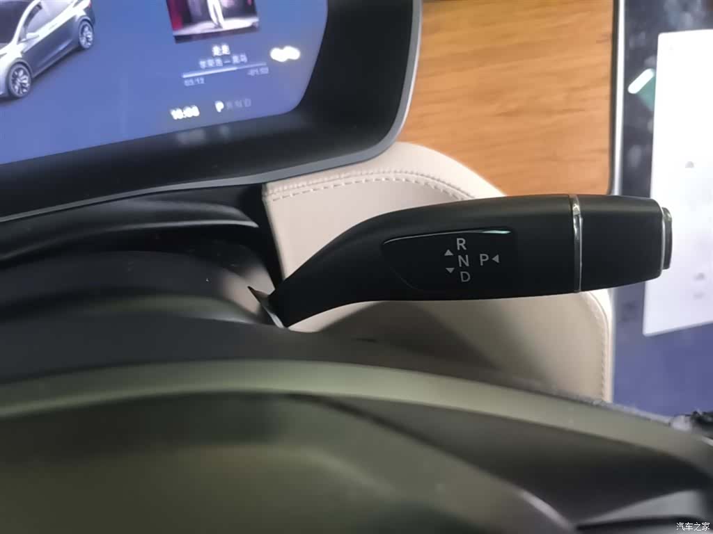 Tesla Model X, 2019 14