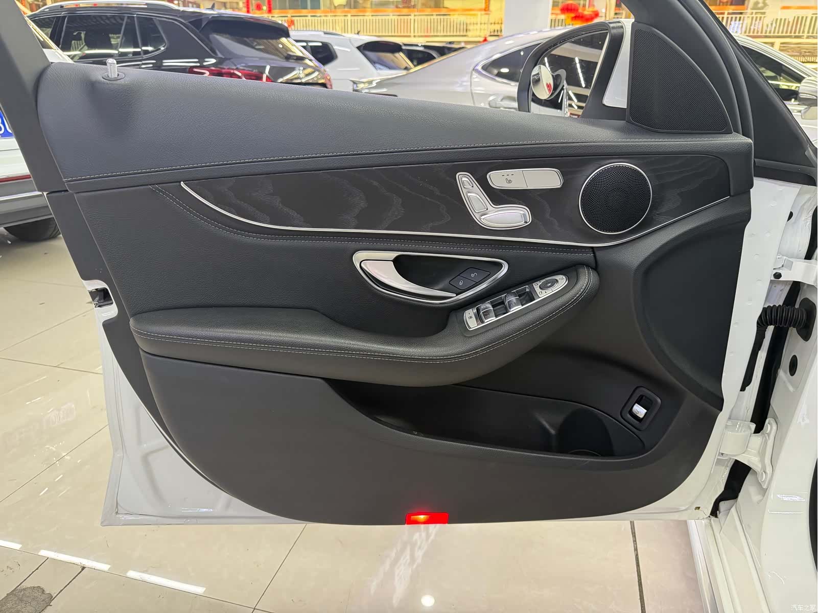 Mercedes-Benz C-Class, 2019 11
