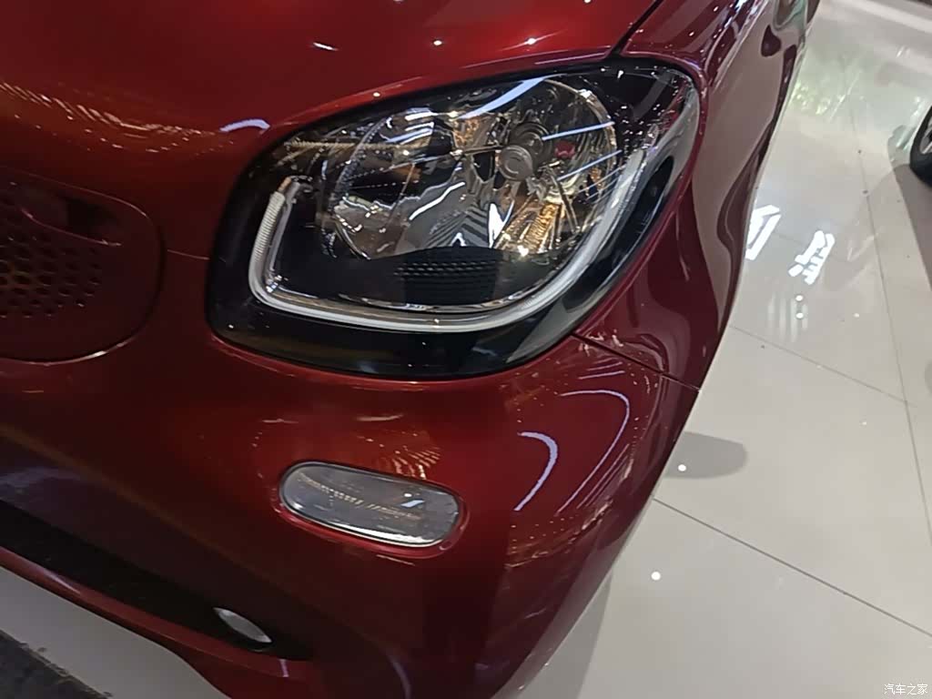 Smart Fortwo, 2019 24