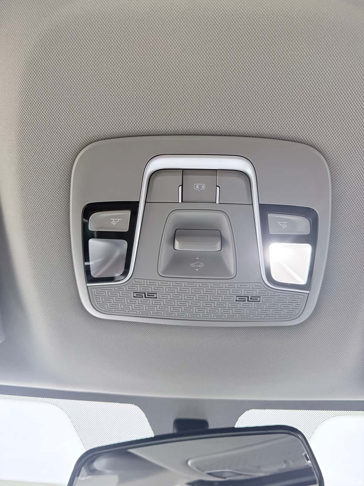Geely Coolray, 2021 14