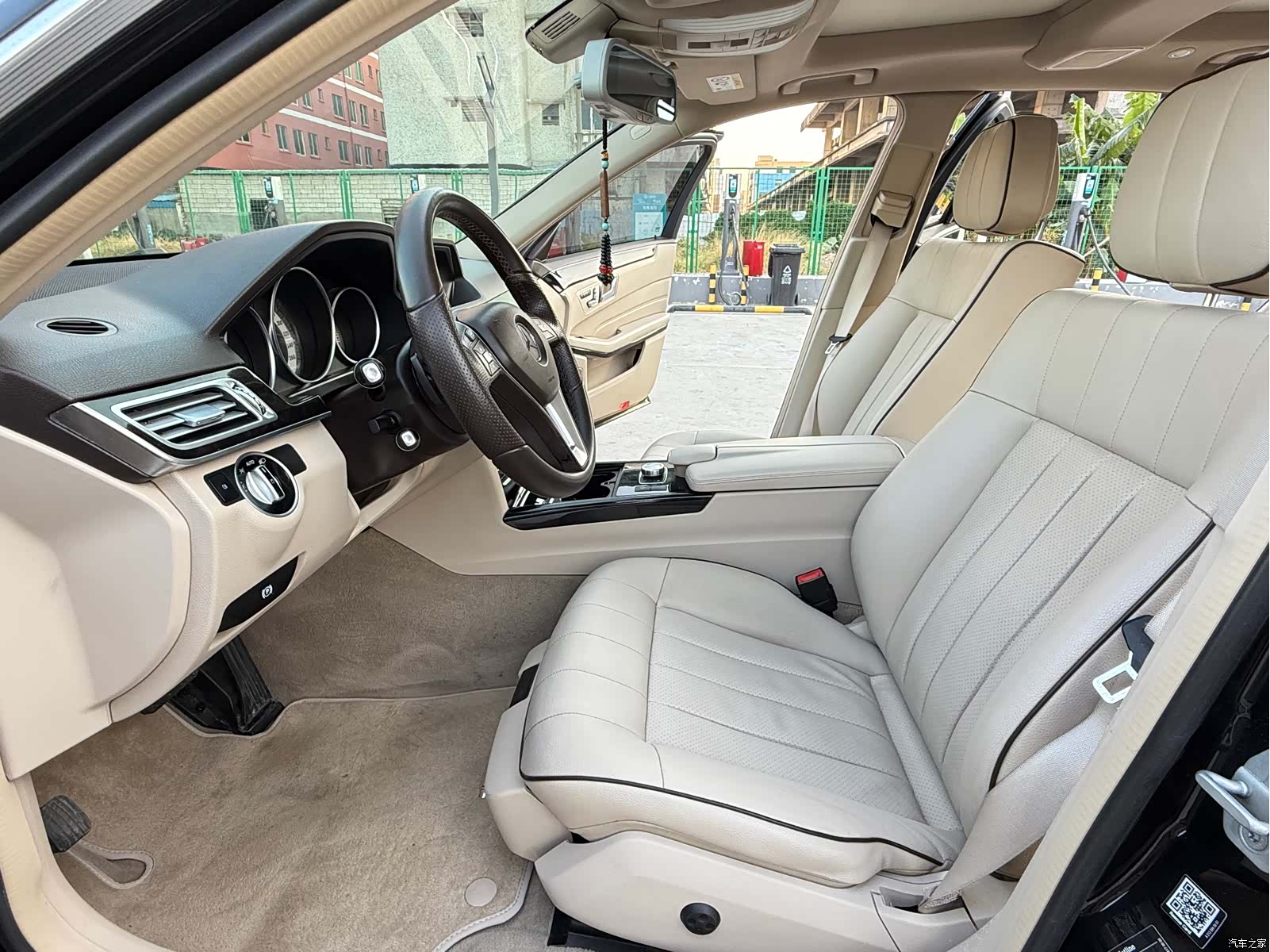 Mercedes-Benz E-Class, 2015 4