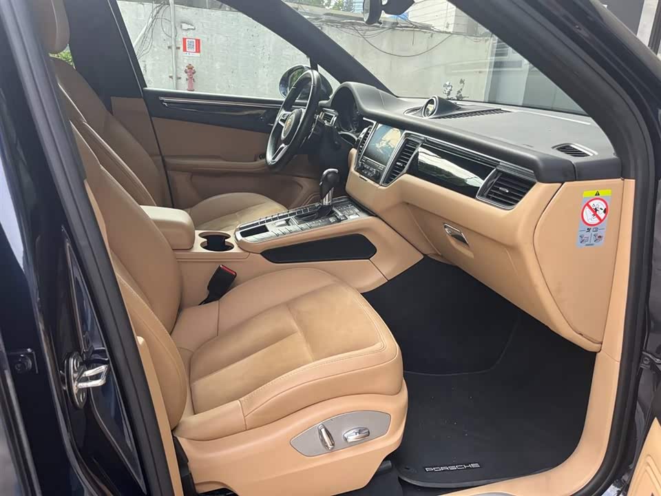 Porsche Macan Porsche Macan