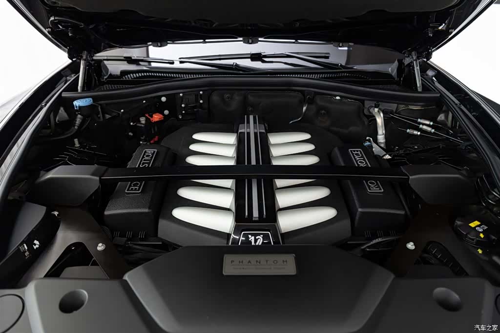 Rolls-Royce Phantom, 2019 26