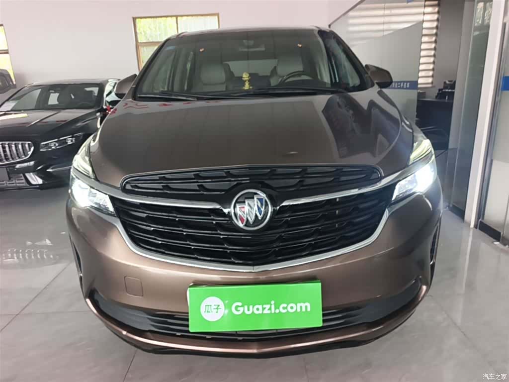 Buick GL8, 2020 3