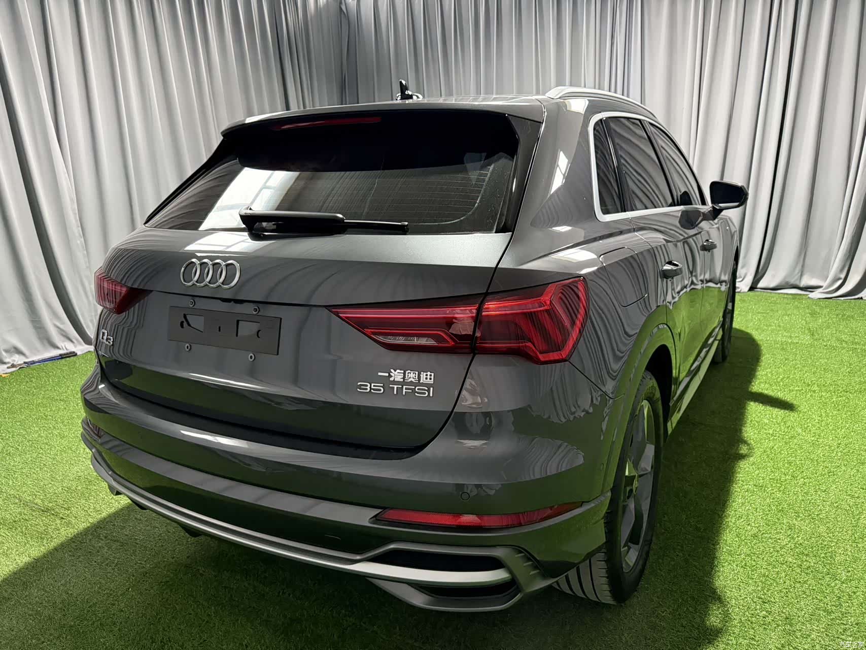 Audi Q3, 2022 все фото