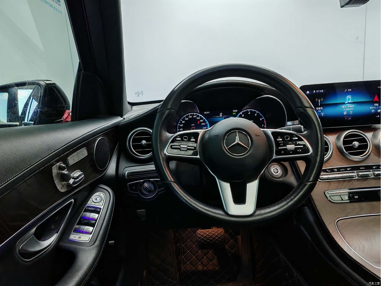 Mercedes-Benz GLC, 2019 9