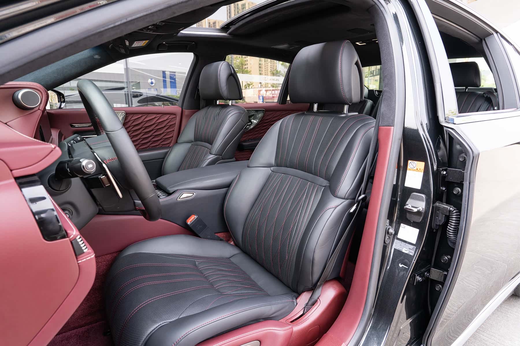 Lexus LS, 2021 11