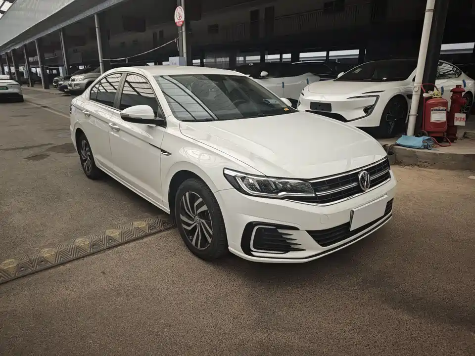 Volkswagen Bora Pure Electric